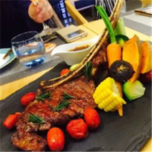 伯顿牛排西餐厅