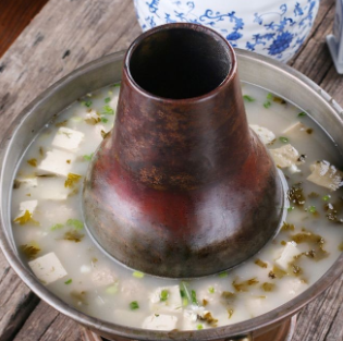 蒙哈儿小蒙酸菜铜锅