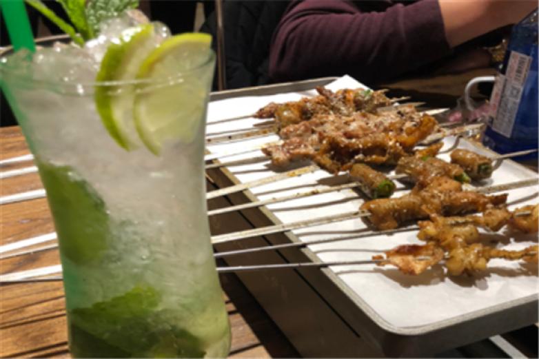 二十五点烧烤工场加盟