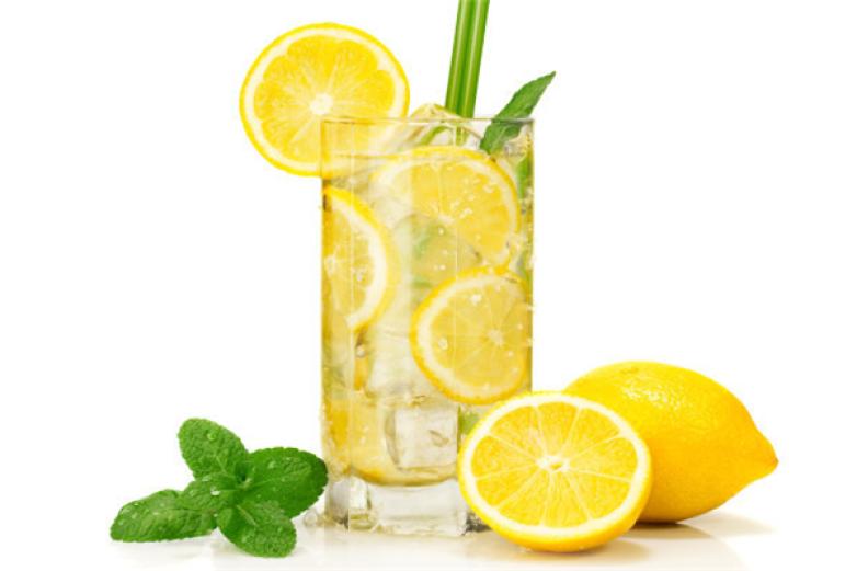 宏金富饮料加盟