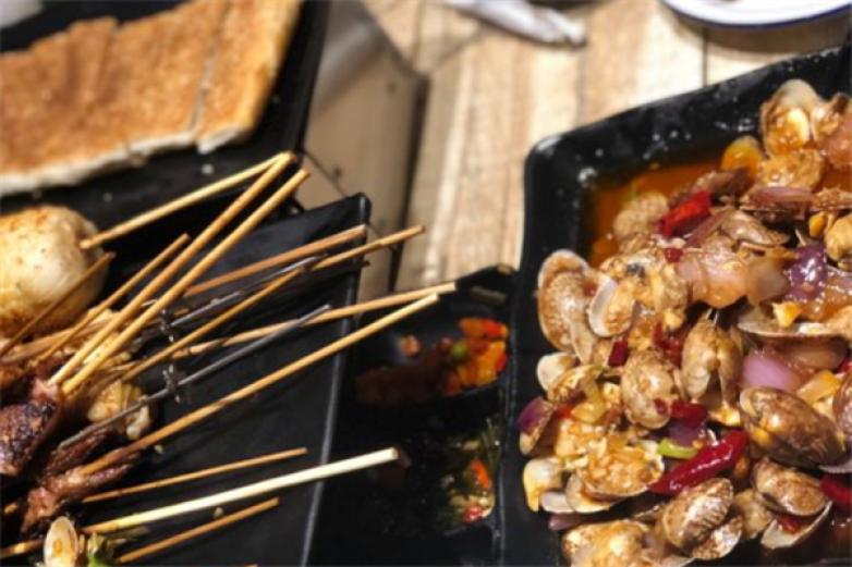 东北金座烧烤加盟