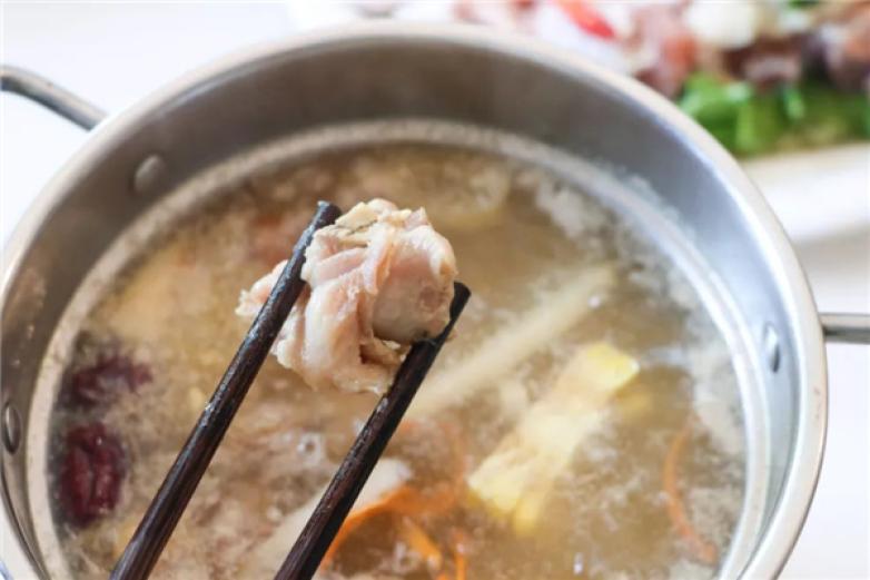 椰润清火锅加盟