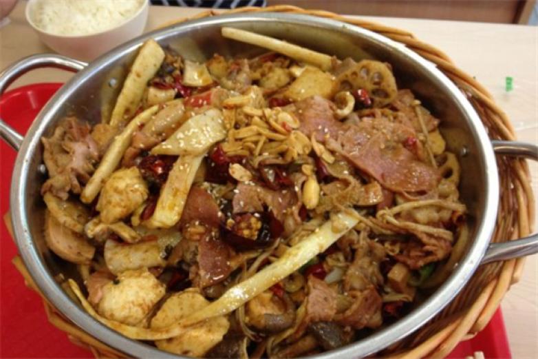 瑞希家火锅冒菜加盟