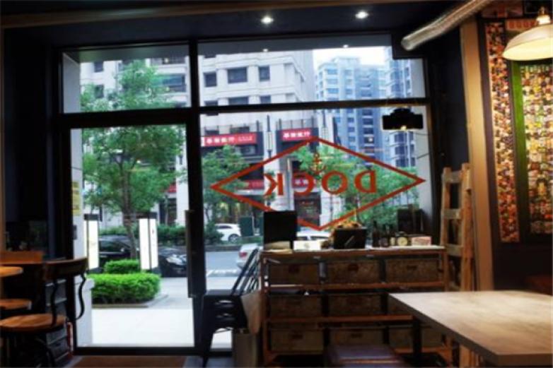 微醺小酒馆加盟