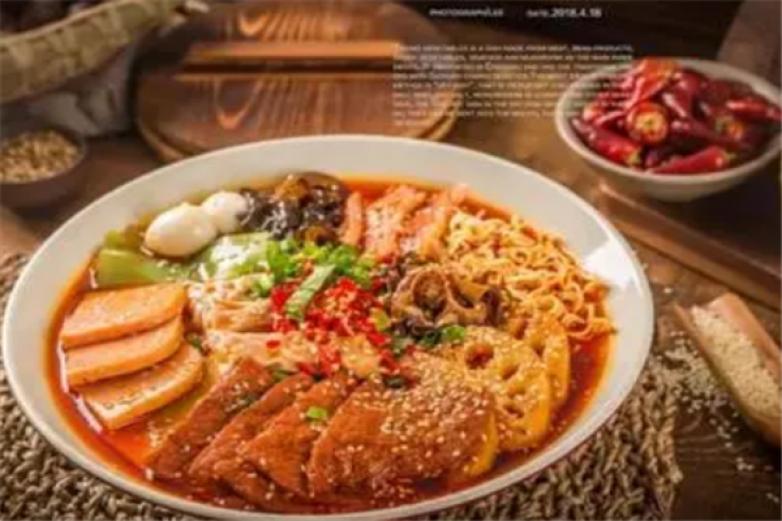 恰似辣年火锅冒菜加盟