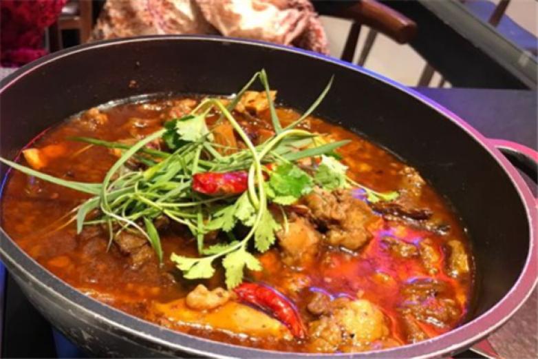 一锅一宴牛板筋火锅加盟