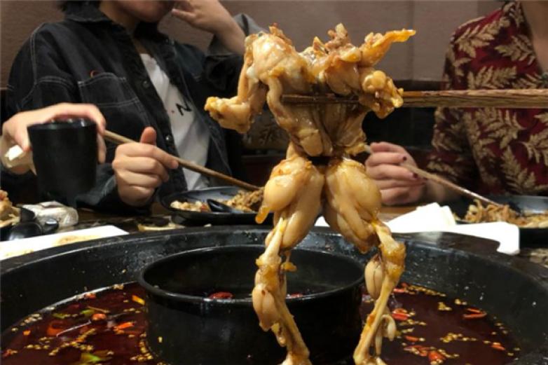 味仙疯美蛙鱼头火锅加盟