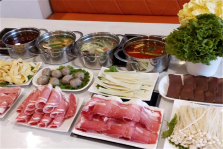 尚上捞旋转火锅加盟