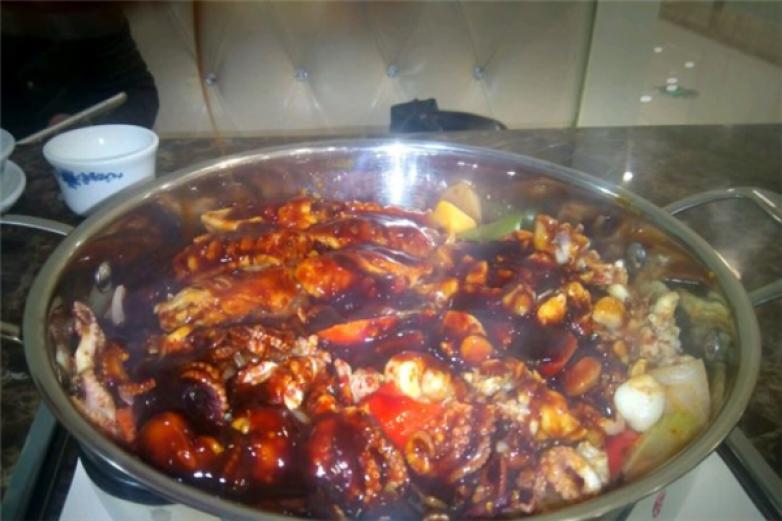 谷太吉养生焖锅加盟