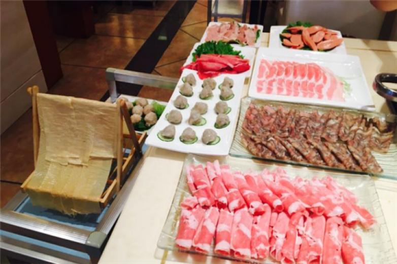 金山城火锅加盟