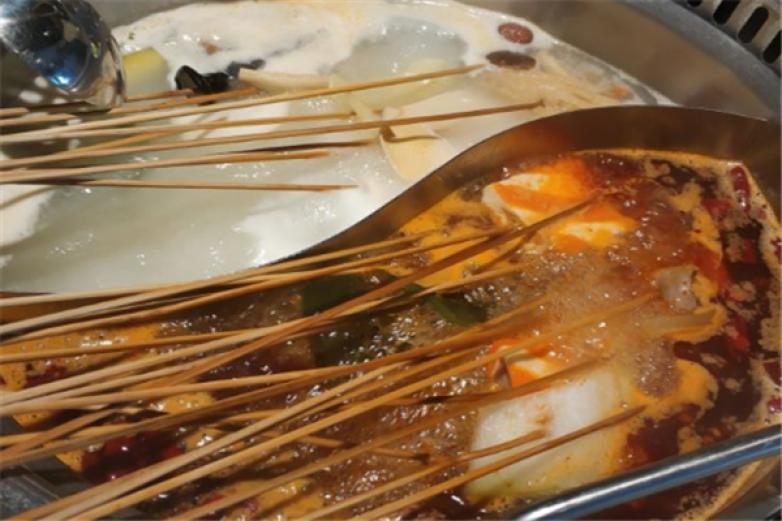 蓉语串串火锅加盟