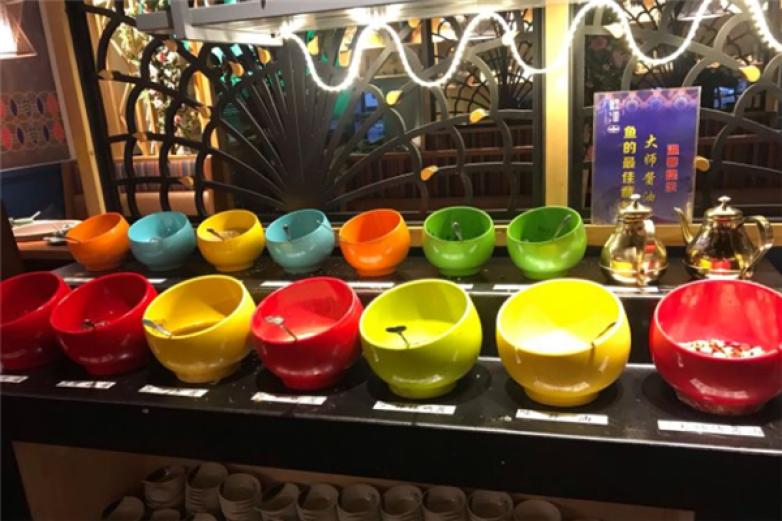 鲜潭石锅鱼加盟