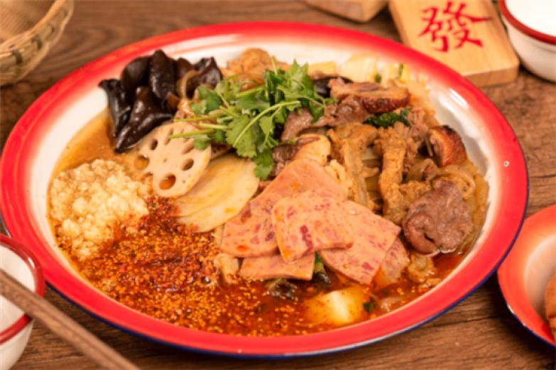 辣嘴猴冒菜小饭堂加盟