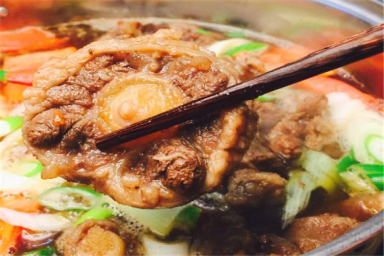 牛尾骨火锅加盟
