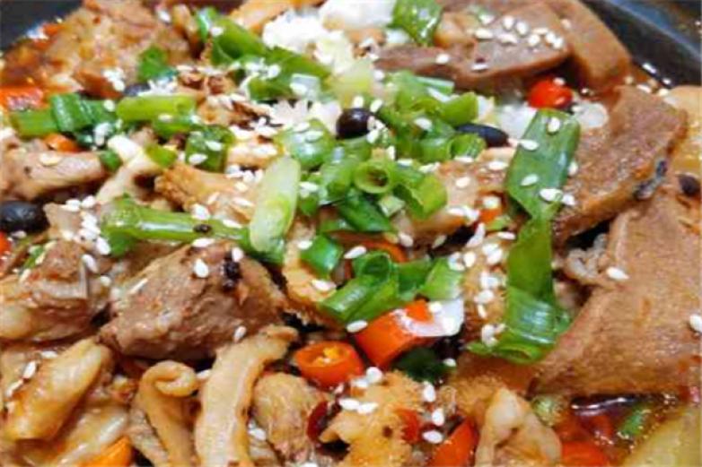 福牛座牛肉香锅加盟