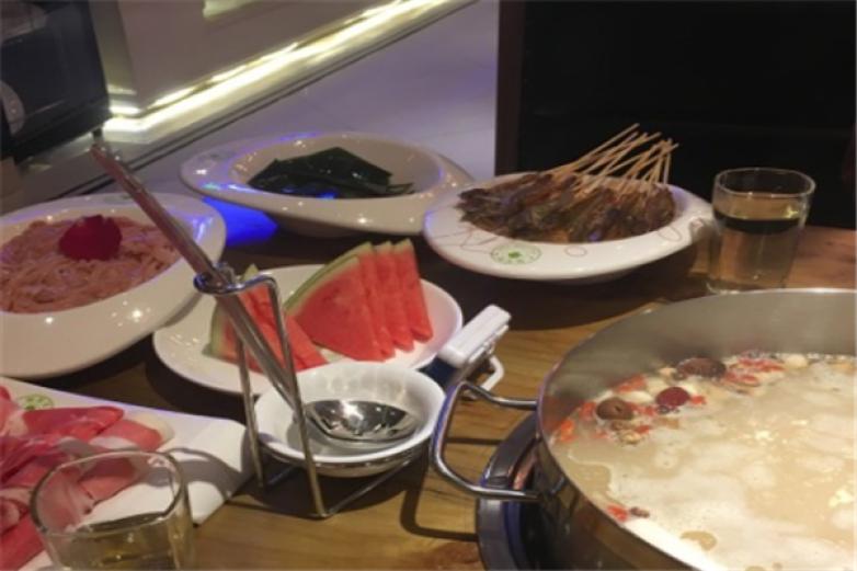 焰羊天火锅加盟