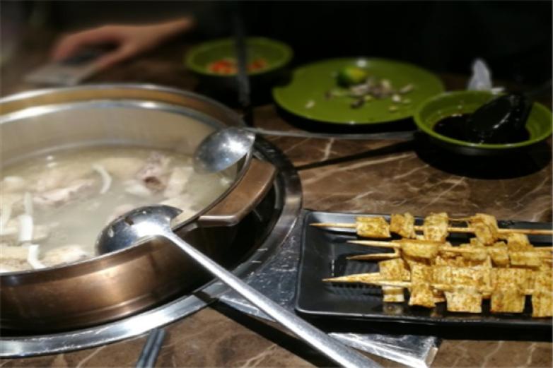 椰凰椰子鸡加盟