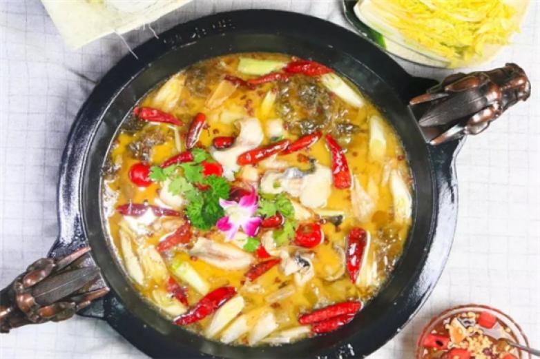 通化酸菜火锅加盟