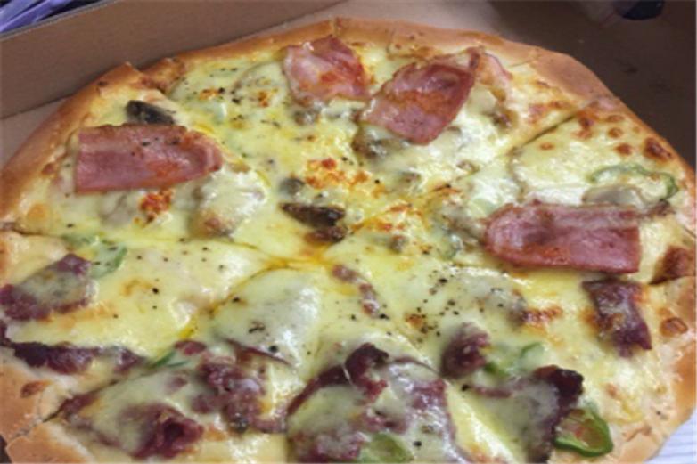 克拉拉披萨加盟