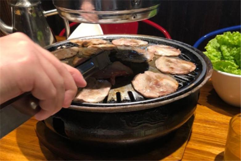 旺炉韩式烧烤加盟
