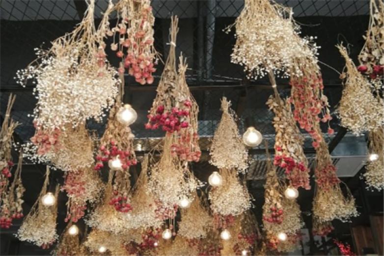 ins森林童话餐厅加盟