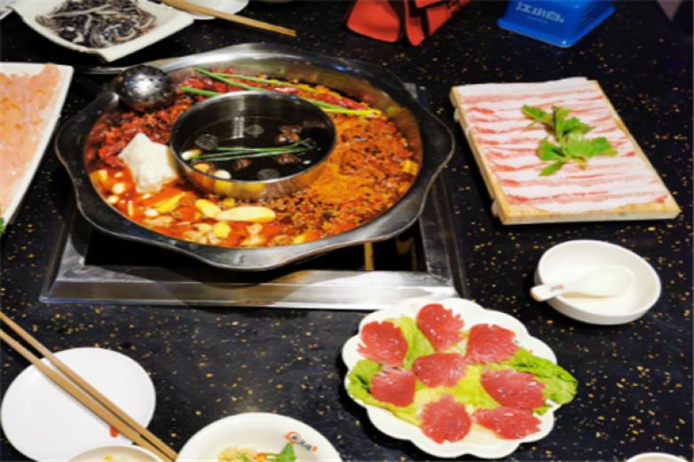 渝满红火锅加盟