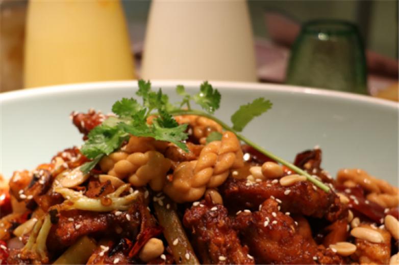 麻着辣着香锅加盟