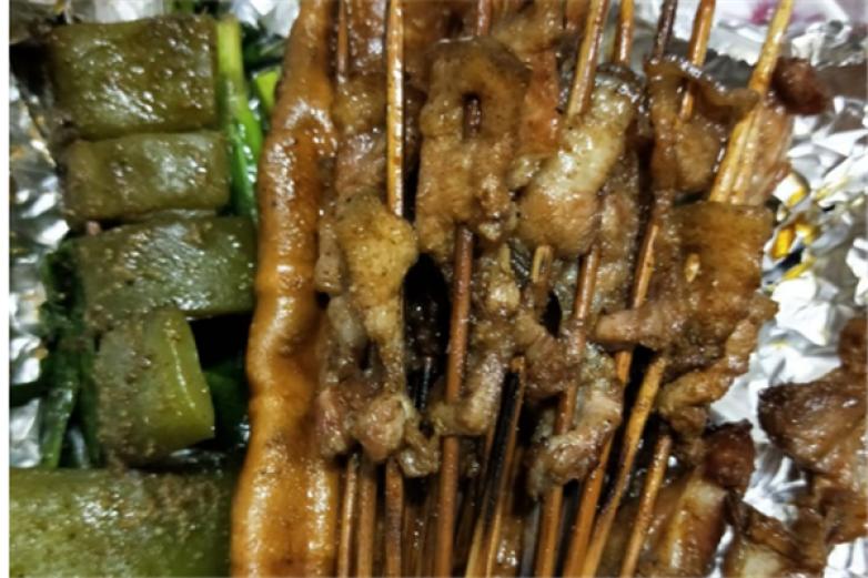 牛么么黄牛肉串烧烤加盟