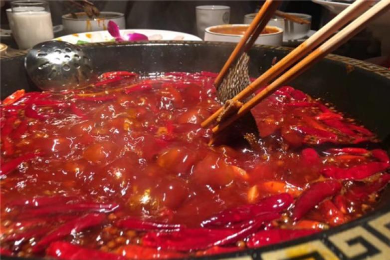 琛斗庭院火锅加盟