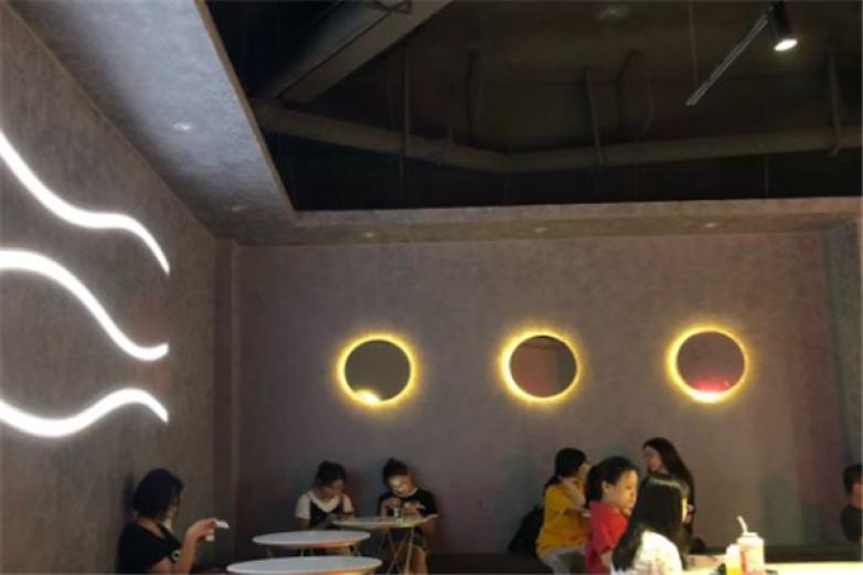 玩作水果茶加盟