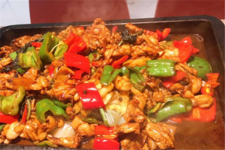 蛙先森碳烤牛蛙加盟