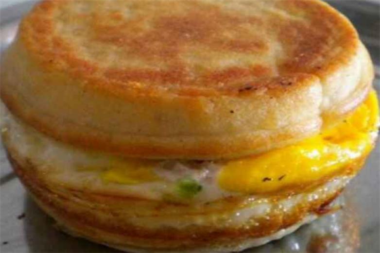 芝本香酥鸡蛋汉堡加盟