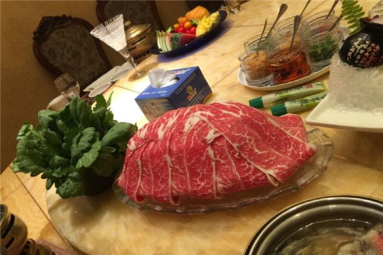 川鲜生火锅加盟