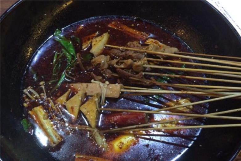 魔签麻辣料理馆加盟