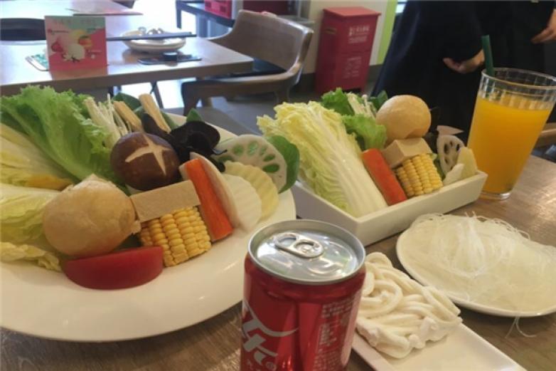 点点锅台式小火锅加盟