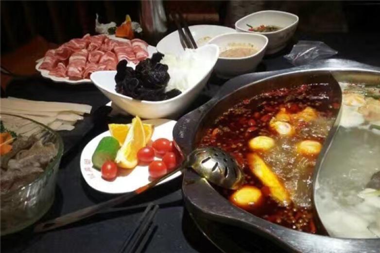 范局鼎尚火锅加盟