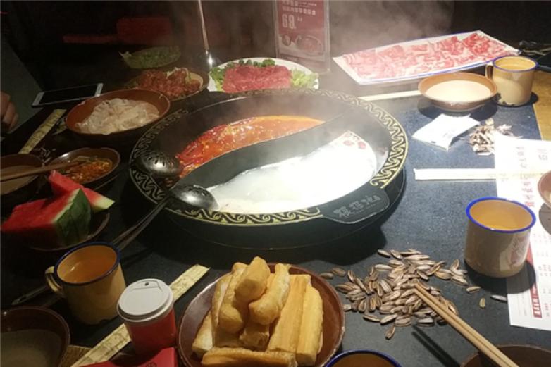 根据地老火锅加盟