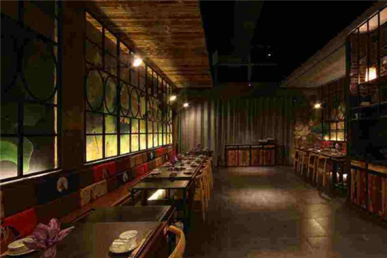 嘿拽酸菜鱼火锅加盟