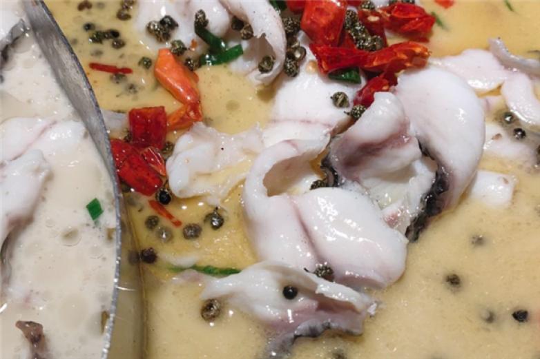 嘿拽酸菜鱼火锅加盟