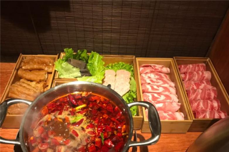 河一独食火锅加盟