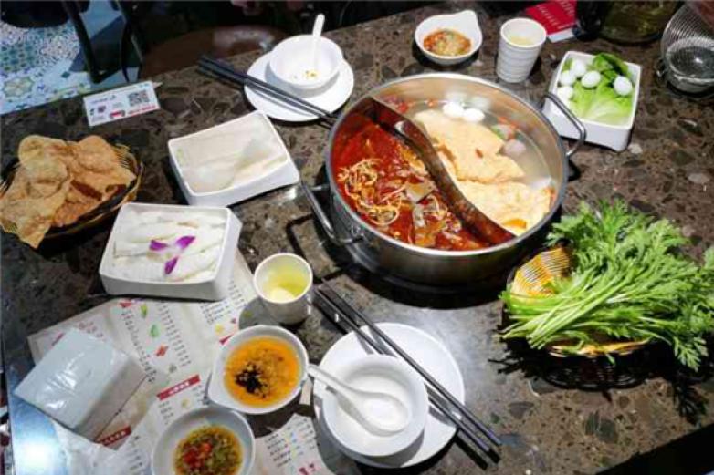 局百犊潮汕牛肉火锅加盟