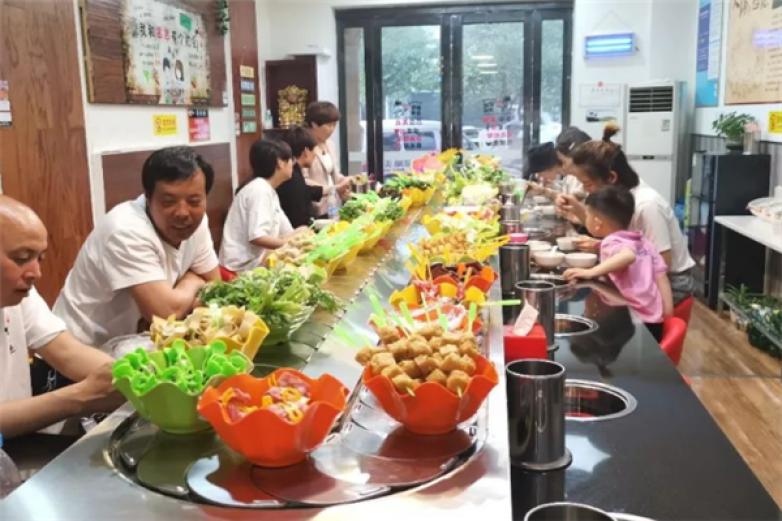 叁签客旋转小火锅加盟