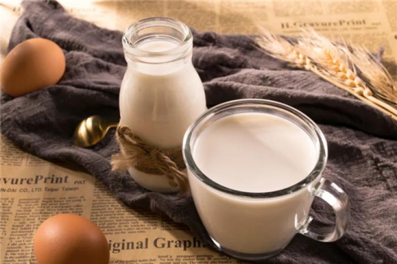 康华园鲜奶吧加盟