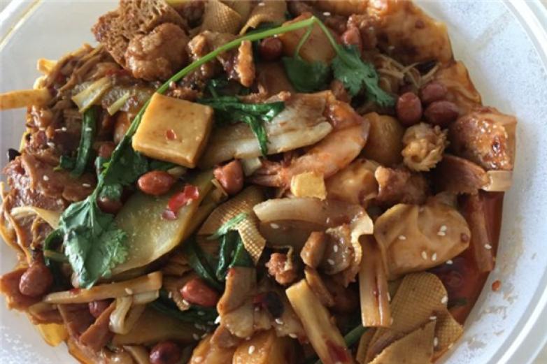  麻尚送麻辣香锅加盟