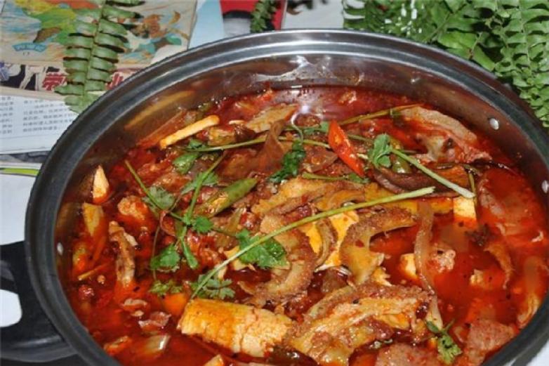 牛图腾八方牛香牛杂火锅加盟