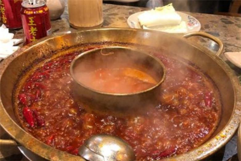 谭血鸭老火锅加盟