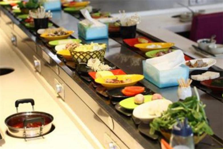 牛小腩旋转小火锅加盟