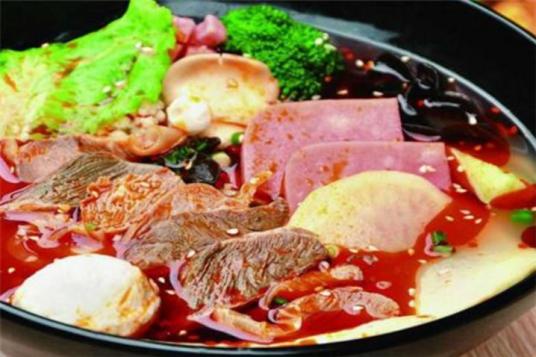 千百顾冒菜加盟