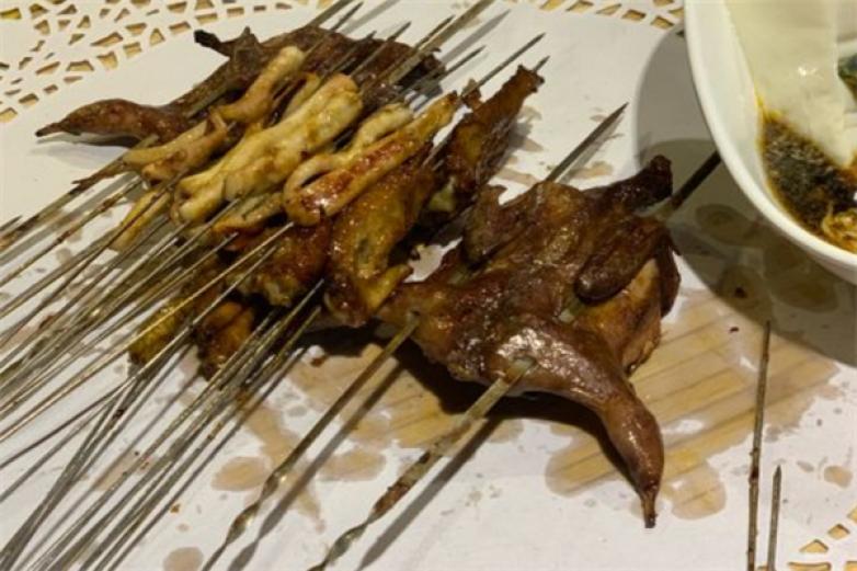 阿烧时光里音乐烧烤餐吧加盟