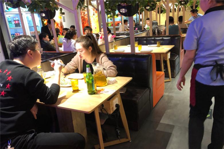 巴全福爱尚烤吧加盟